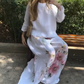 🌸top de culoare solidă + pantaloni imprimați cu picior lat.